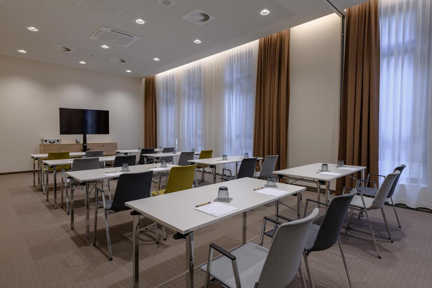 Intercityhotel ヘルフォルト エクステリア 写真