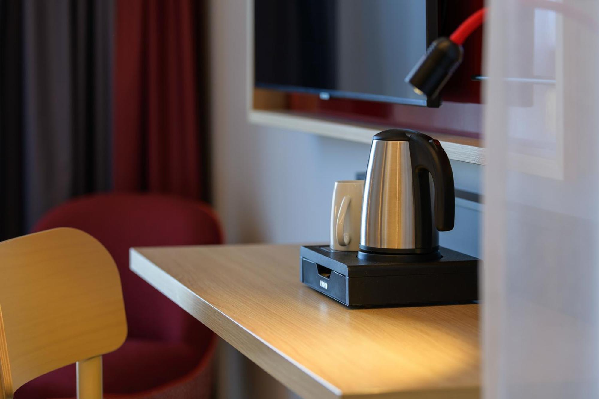 Intercityhotel ヘルフォルト エクステリア 写真
